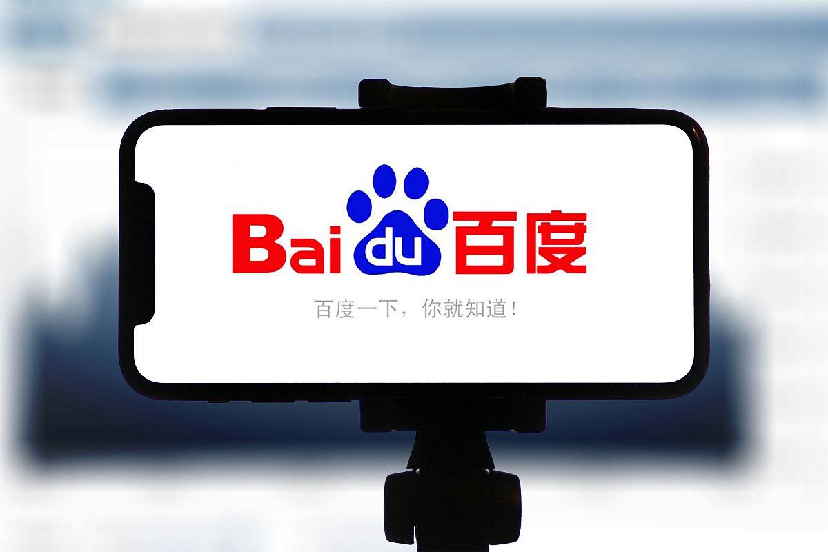 日足协高官飞机上看儿童色情视频被抓